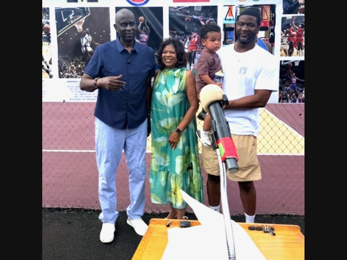 https://patch.com/img/cdn20/users/27020623/20260825/065436/styles/patch_image/public/phil-w-wife-jacquelin-son-marcus-and-grandson___25064339568.jpg