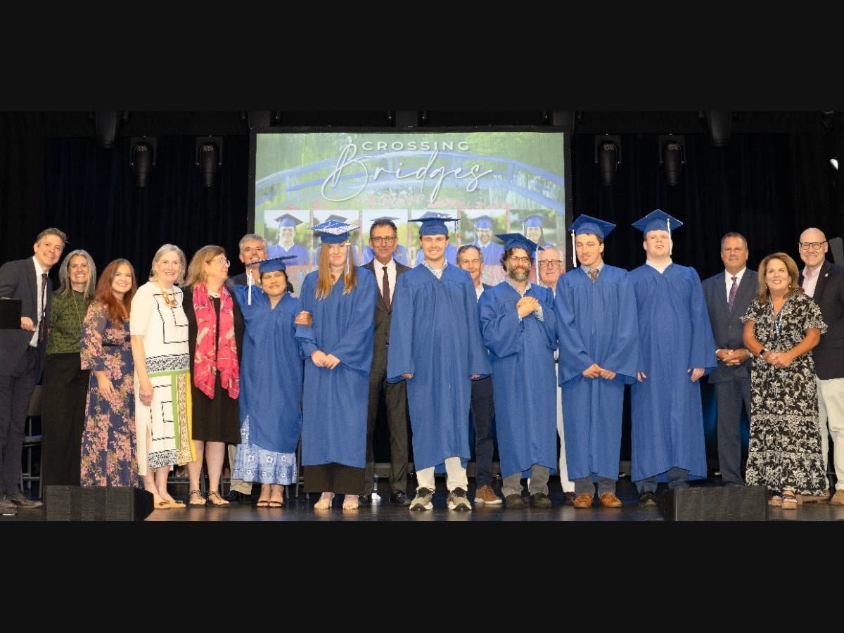Connecticut dignitaries and Vista Life Innovations leadership join Vista’s Class of 2026 in celebrating their graduation from the Discover Program at the Katharine Hepburn Cultural Arts Center in Old Saybrook.