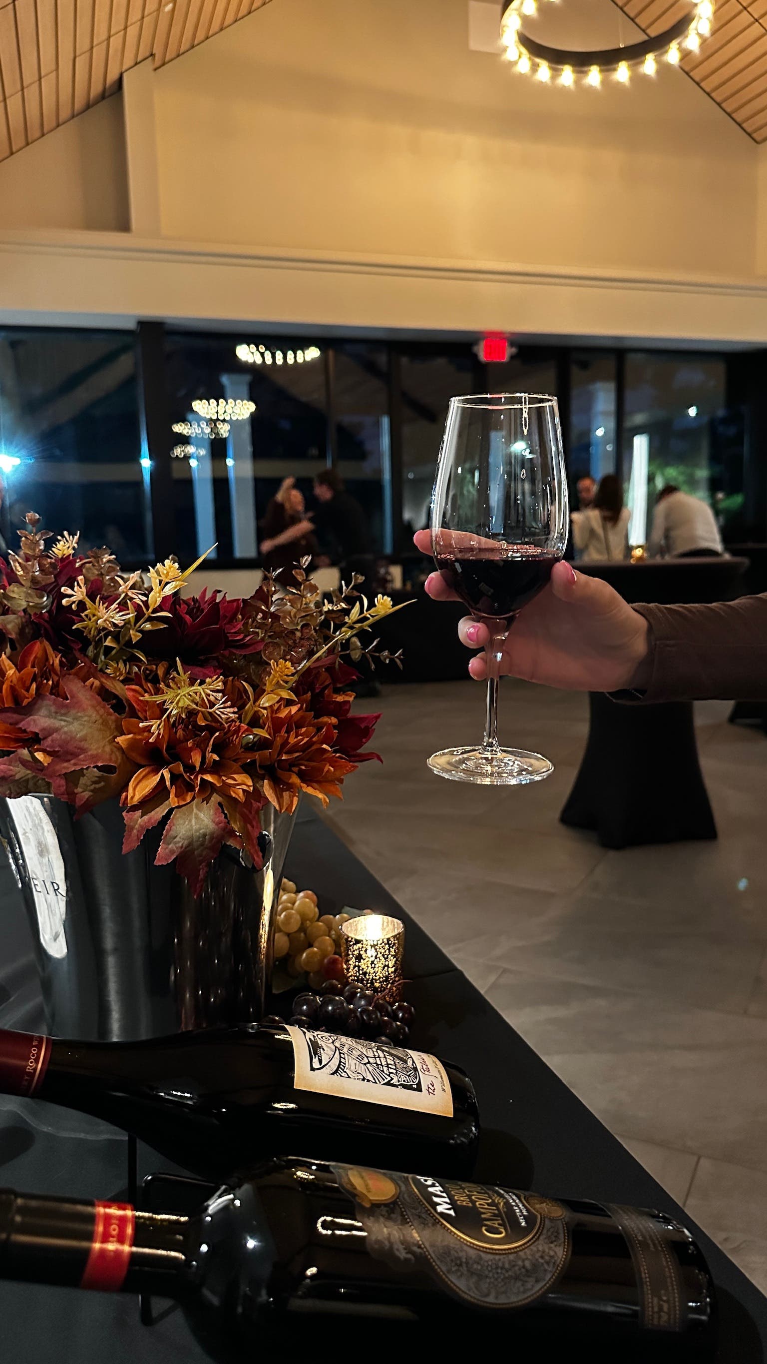 Holiday Winefest is back at Randall’s Restaurant in Cherry Hill! 🍷