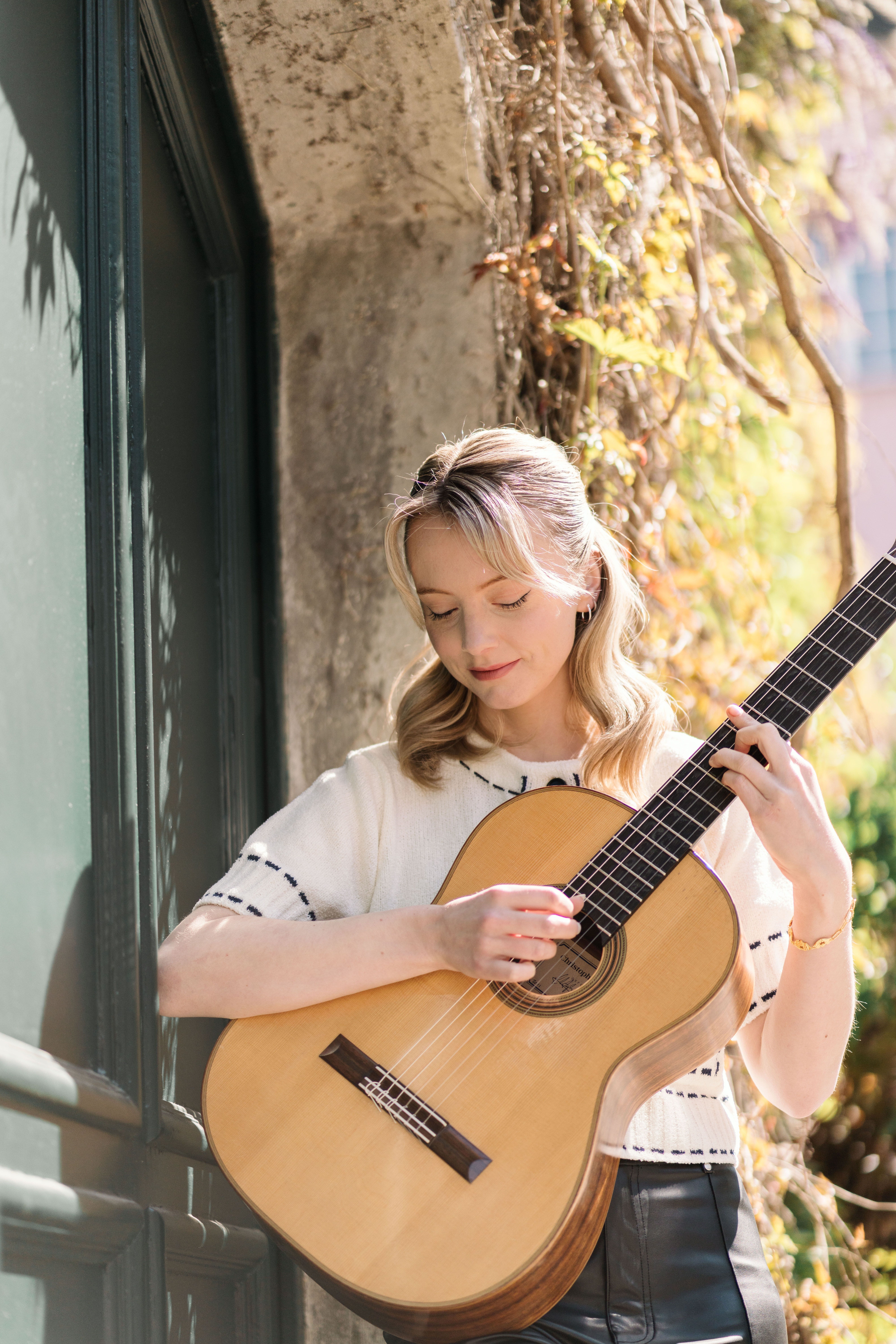 Alexandra Whittingham concert (guitar)