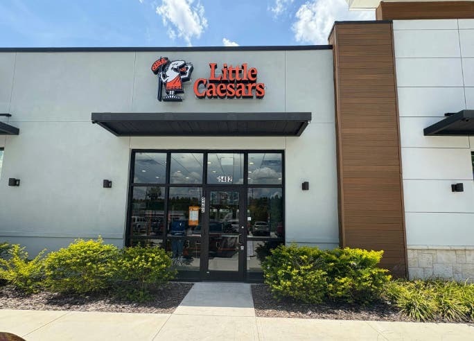 Wesley Chapel Little Caesars Celebrates Grand Opening with Free Pizza for a Year Giveaway