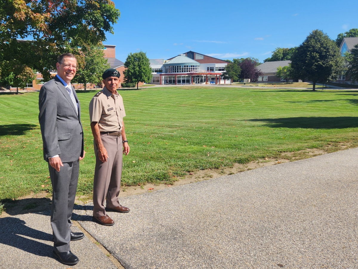 Patrick Tompkins, NHTI president, and General David Mikolaities stand on NHTI’s campus—the location of the NH Army National Guard’s new recruitment office.