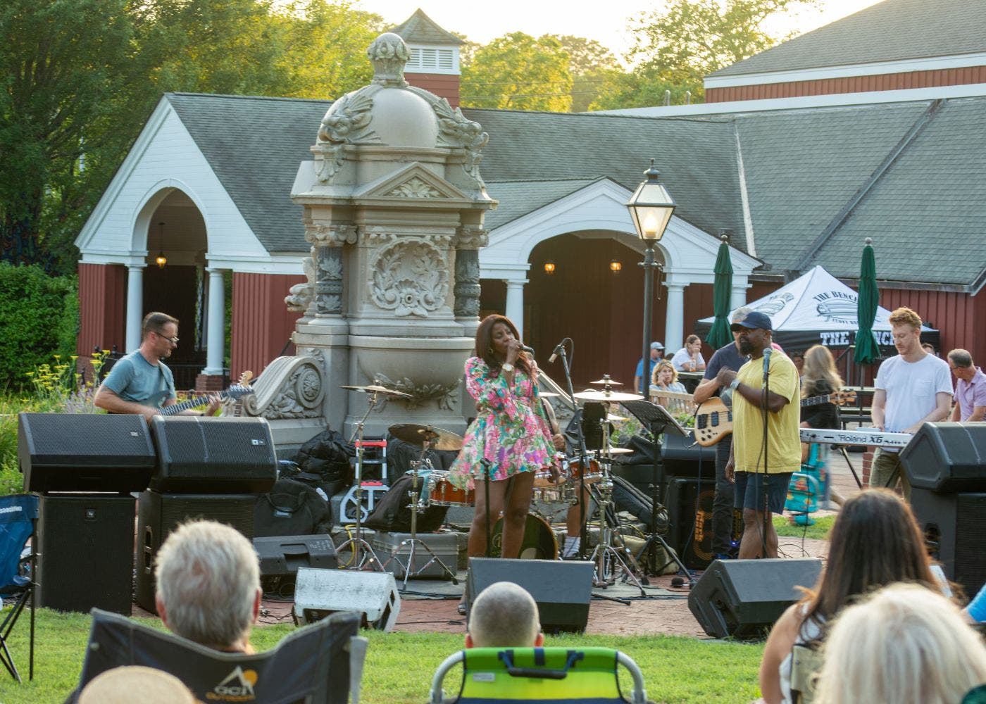 Free Outdoor Summer Concert featuring 1 Step Ahead