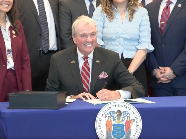 NJ School Phone Ban Signed Into Law By Governor Murphy | Across New ...