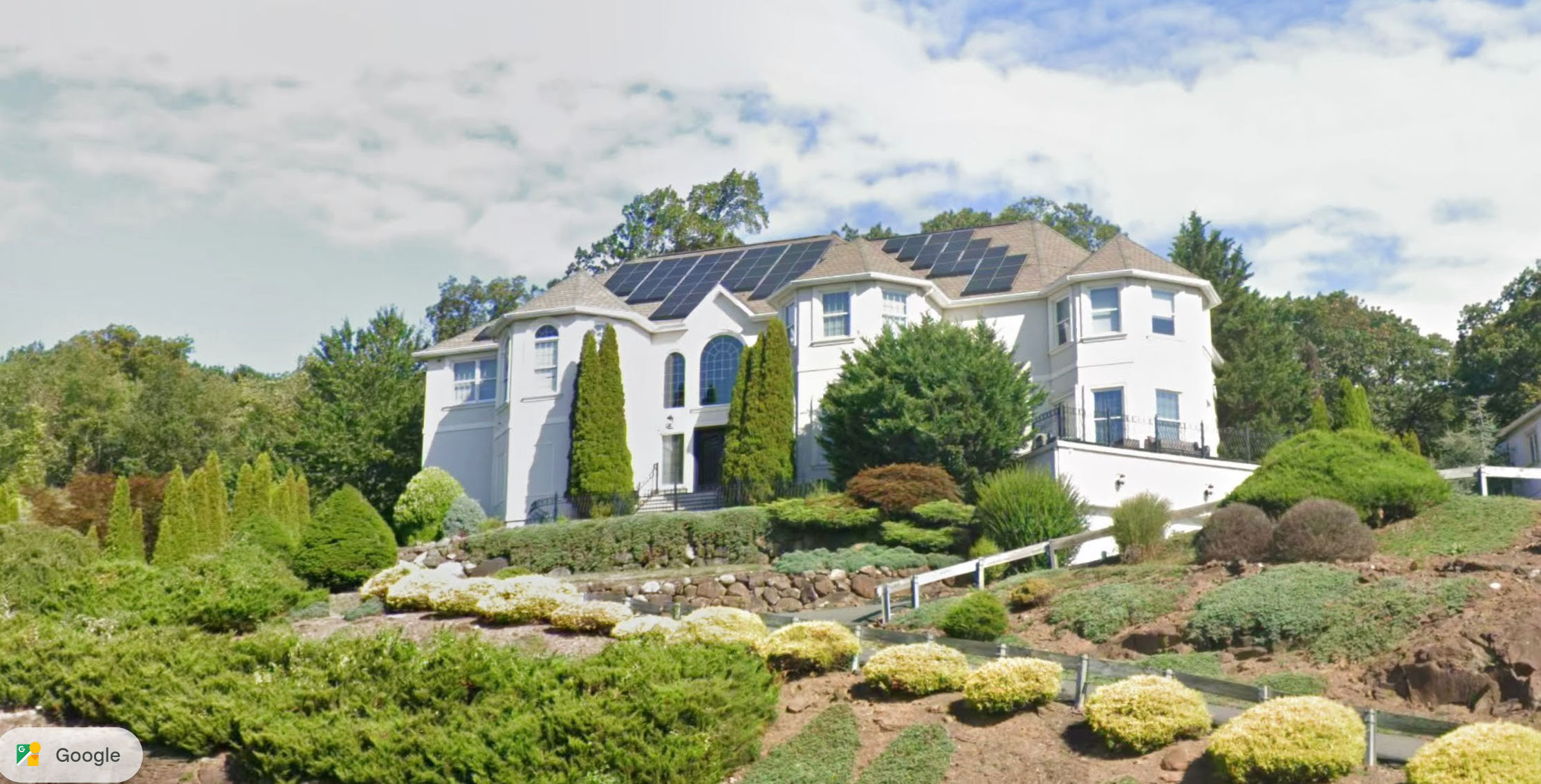 The couple reportedly bought the Totowa home for $1.5M in 2005 (Google Earth)