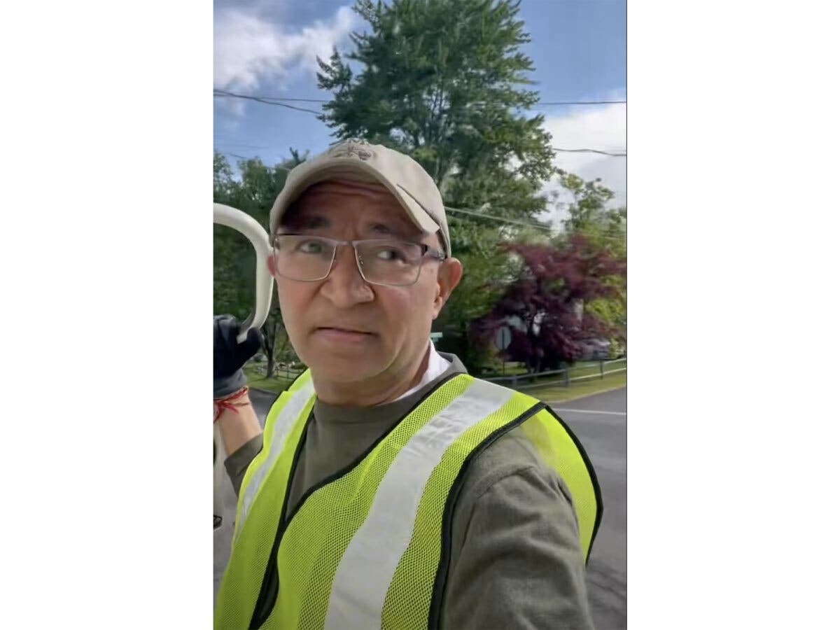 Parsippany Mayor Pulkit Desai got his hands dirty this week when he joined Parsippany sanitation crews on their garbage route.