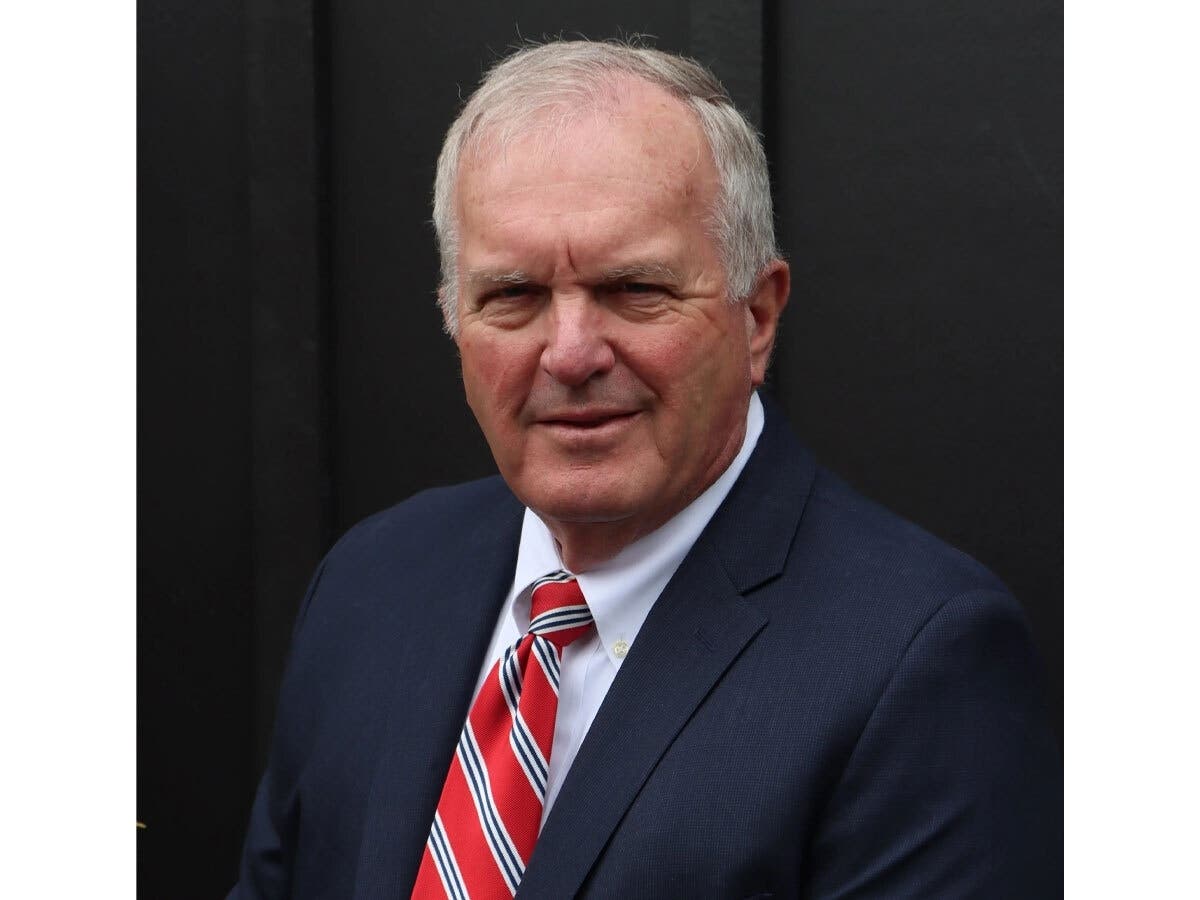 Mendham Borough is up for a new mayoral election this year, and former councilman Neil Henry is looking to unseat fellow Republican James Kelly.