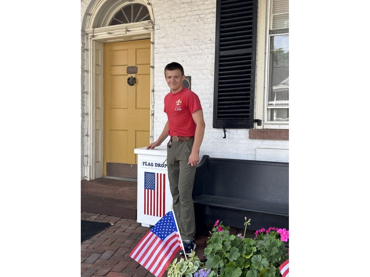 Karl Maurer built flag drop boxes for the Phoenix House and the Mendham Borough Police Station in recognition of the country’s 250th anniversary.