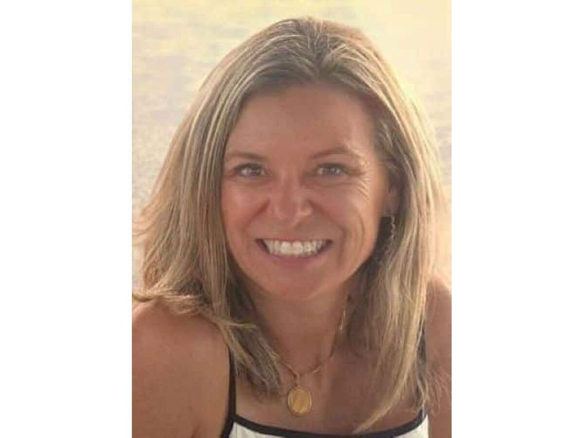 A former broadcast journalist, Patti Barrett was a wife and mother of four who ﻿was described as "an active community volunteer deeply devoted to her family and the Chatham community."
