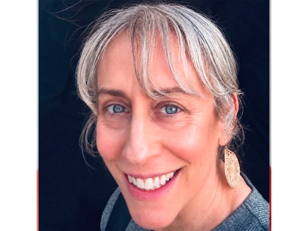 Elizabeth (Liz) Moliterno is a former special ed. teacher and current Educational Consultant  who is throwing her hat in the ring for one of three available seats on the Washington Township Board of Education.