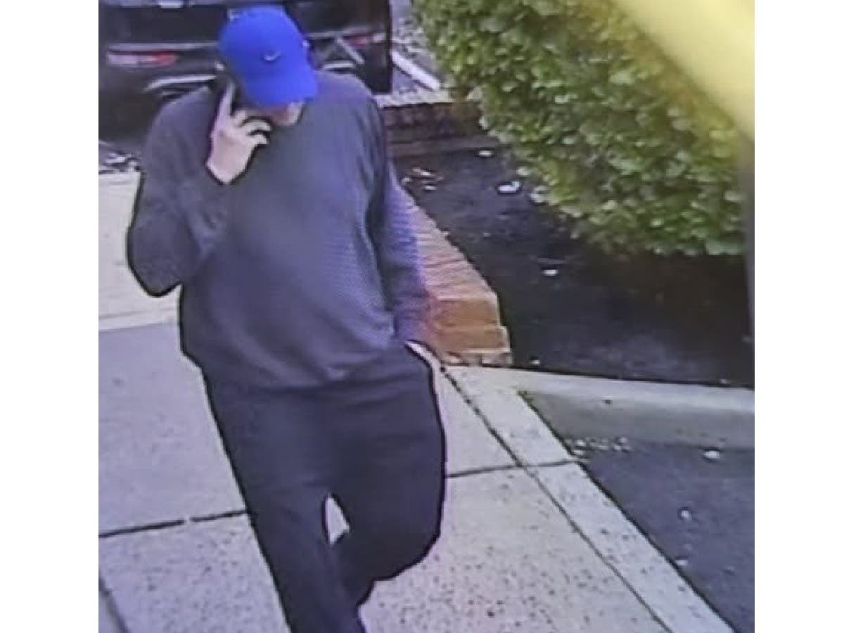 Man Robs Ice Cream Parlor In Moorestown, Police Say