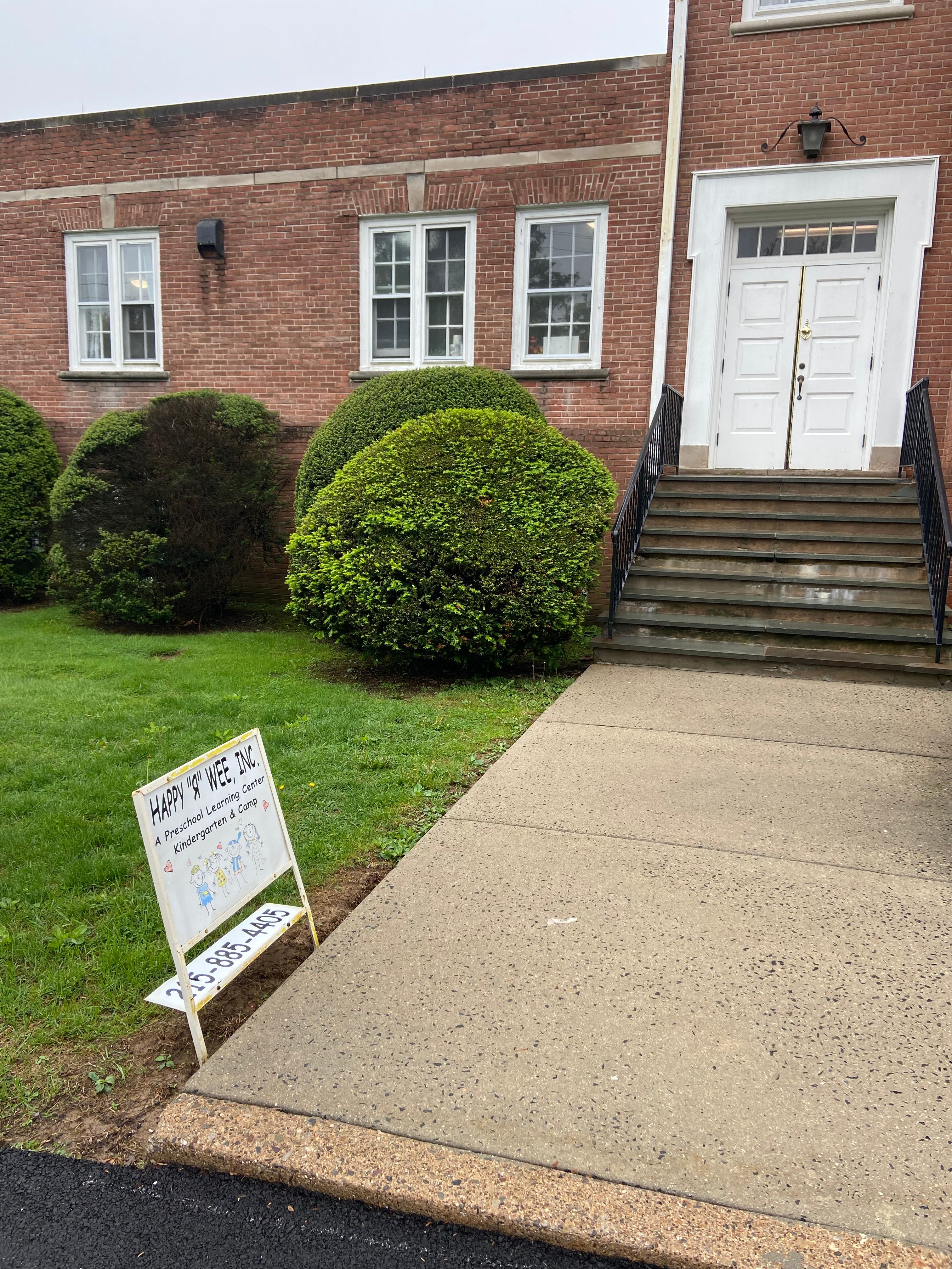 Yard/school closing sale