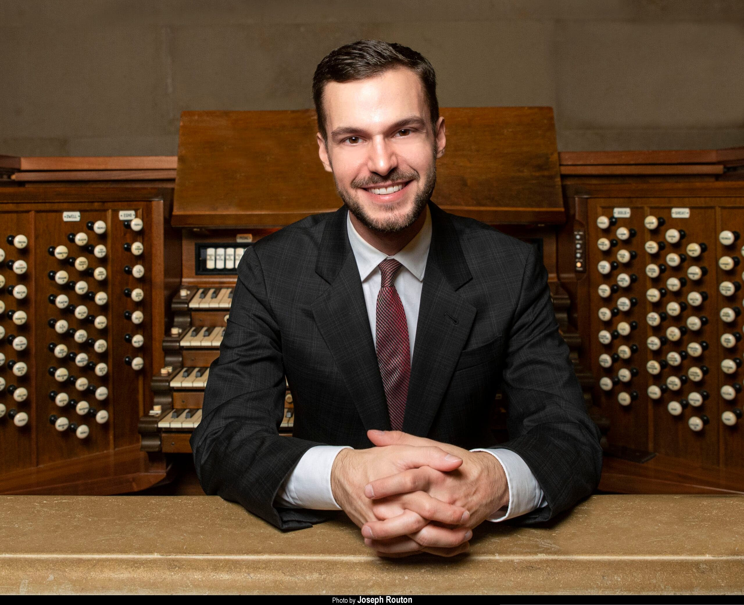 Organist Nathan Laube with Chicago Master Singers