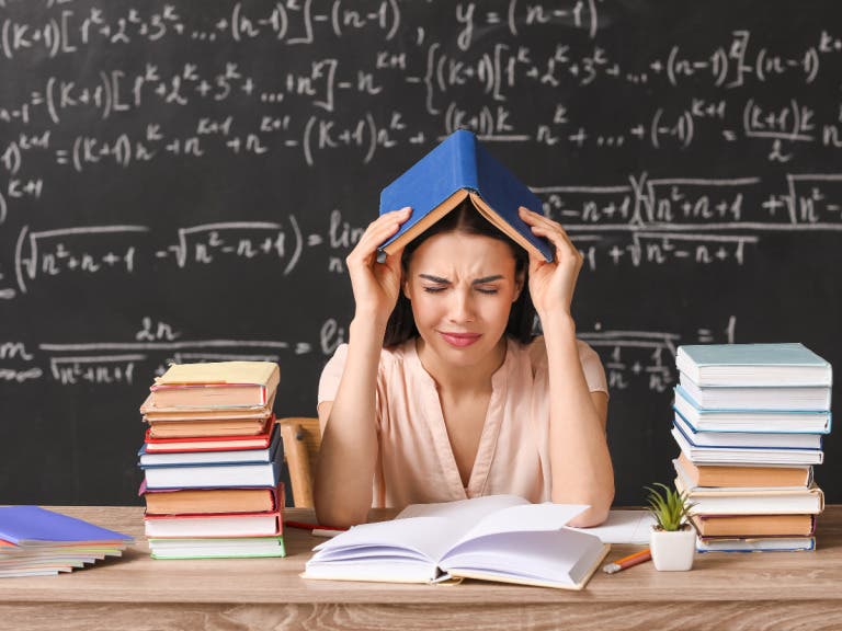 10 Warning Signs of Teacher Burnout and When to Seek Help | Asana Recovery