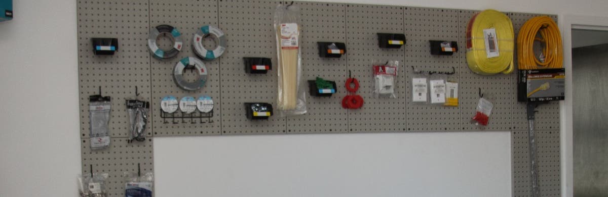 Nuts Voltz and More Inc (Electric & Lighting)