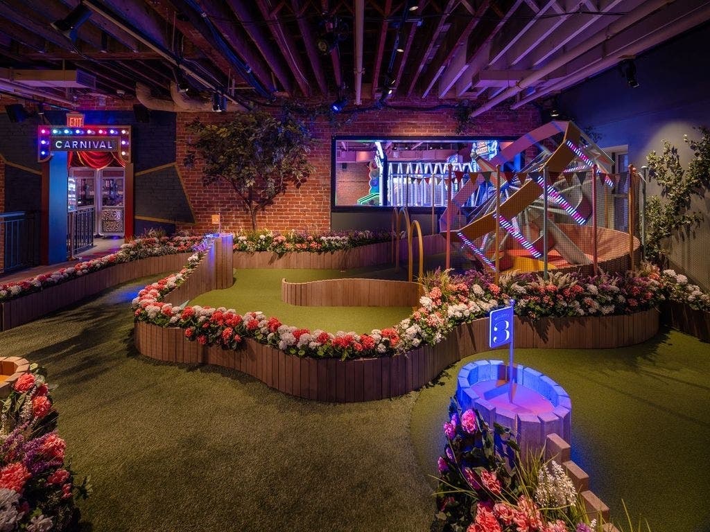 Swingers Back Bay​, a venue featuring "crazy" golf courses, cocktail bars, a retro arcade and food offerings, will open on Friday at 777 Boylston St. 

