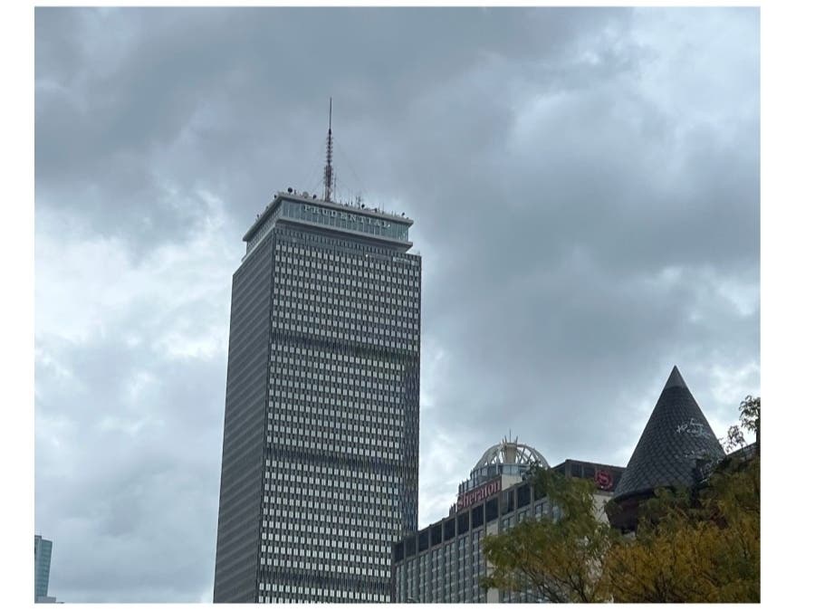 The Beacon Bistro on the 50th floor and Stratus, a bar, on the 51st floor of the View in Back Bay are set to close on Apr. 21.