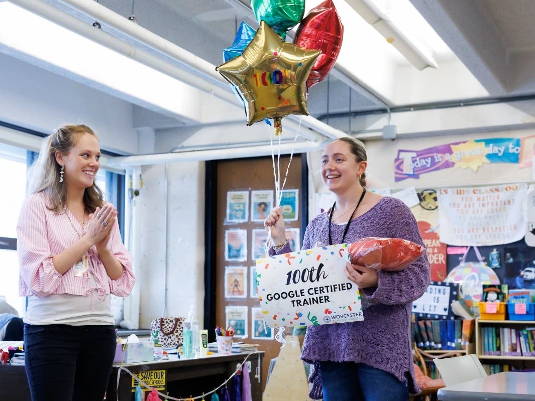 Kelsey Dilling of Belmont Street Community School earned her Google Trainer Certification, the school district announced on Tuesday.