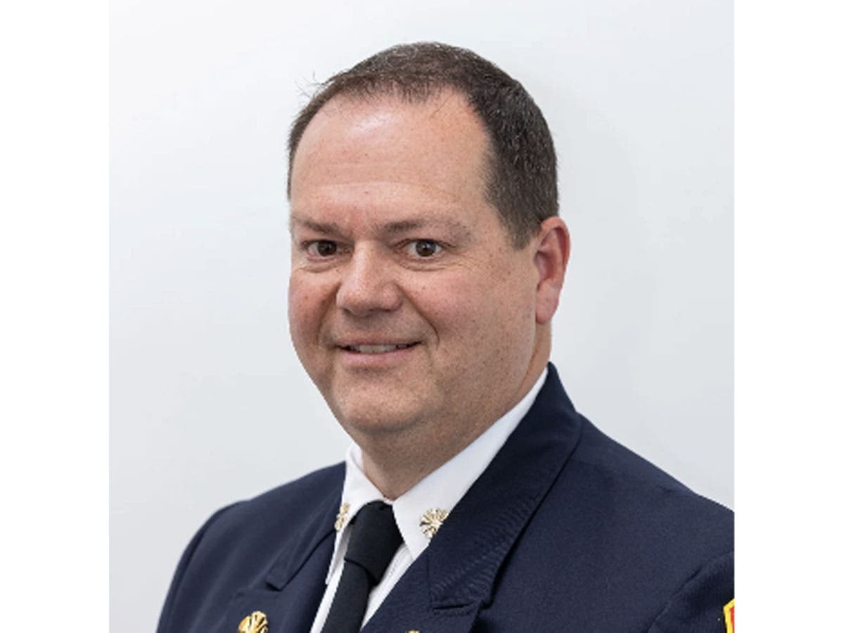 Fire Chief Patrick Purcell will officially retire on Sunday, according to the town. The fire department will mark the occasion with a final walk and light refreshments Friday from 10 a.m. to noon.