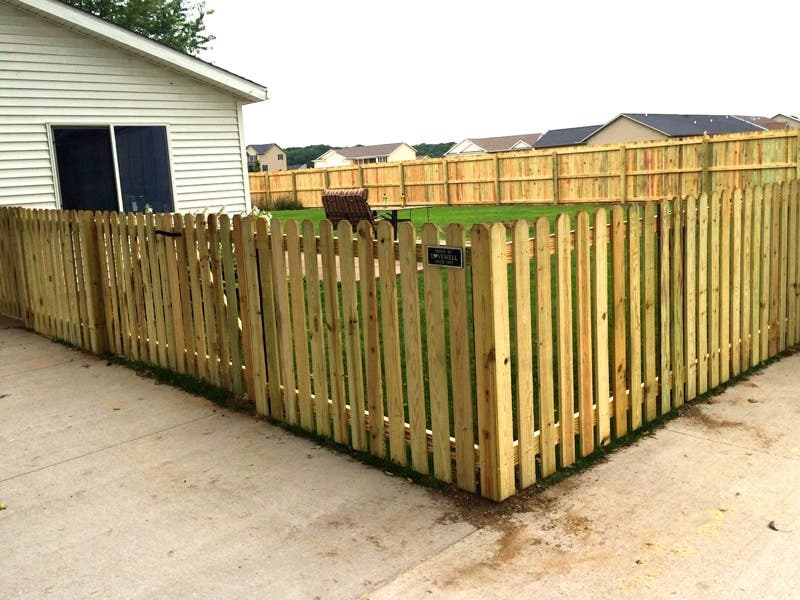 What Lakewood Homeowners Should Know About Pool Fence Safety Requirements in Colorado