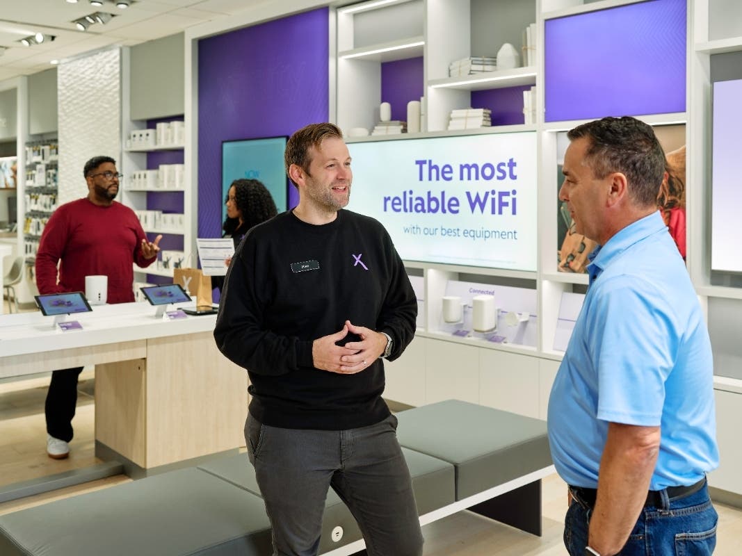 Xfinity Stores are staffed with highly trained sales consultants who can walk customers through product demonstrations, help them sign up for services, learn more about their current services or devices, review accounts an manage equipment, and more.