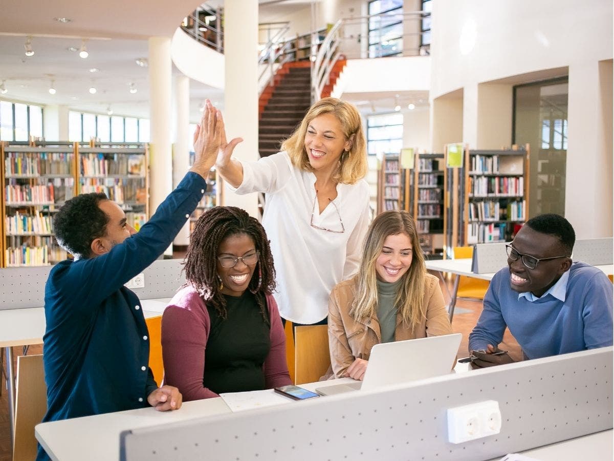 Mental Health Treatment for Teachers | Friendly Recovery