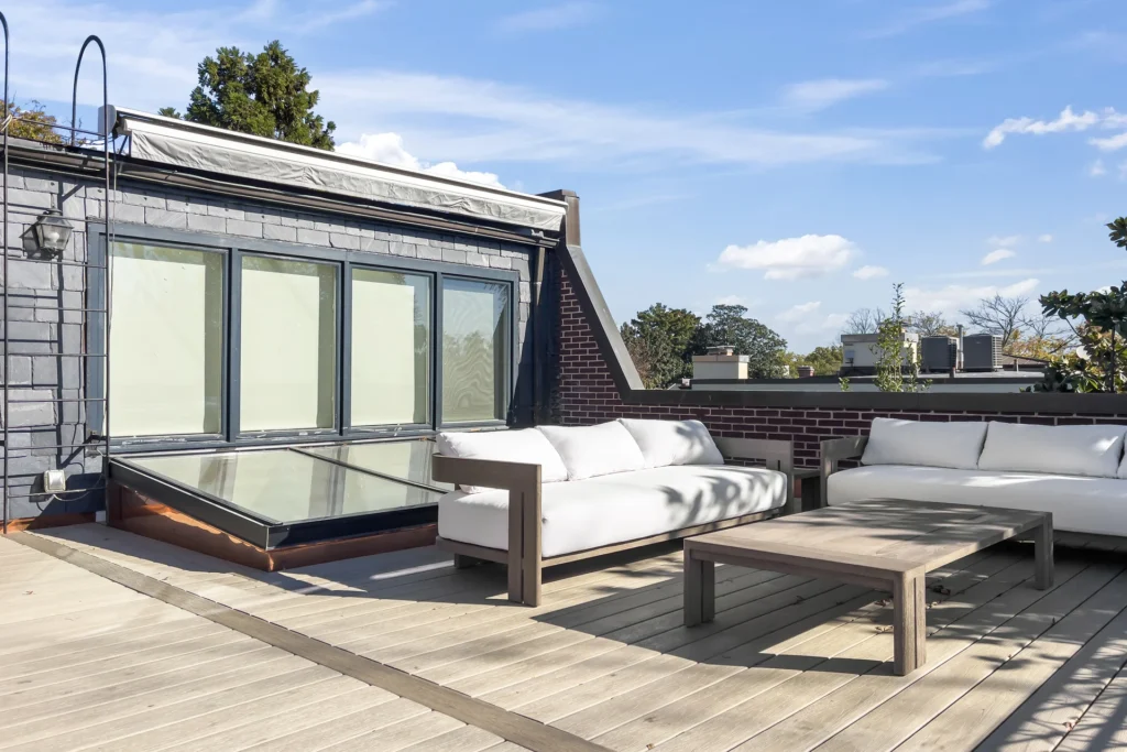 Valer Deck and Patio