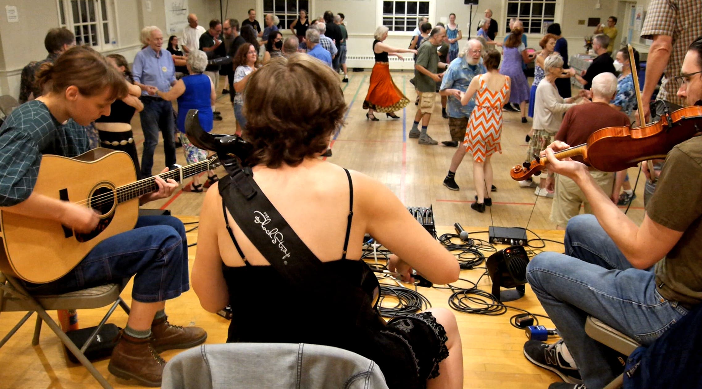 Come dance at Swingin' Tern Dances in Chatham!