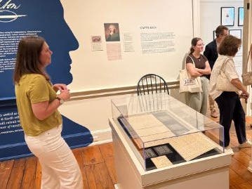Meet the Curators Tour of Five Independent Souls