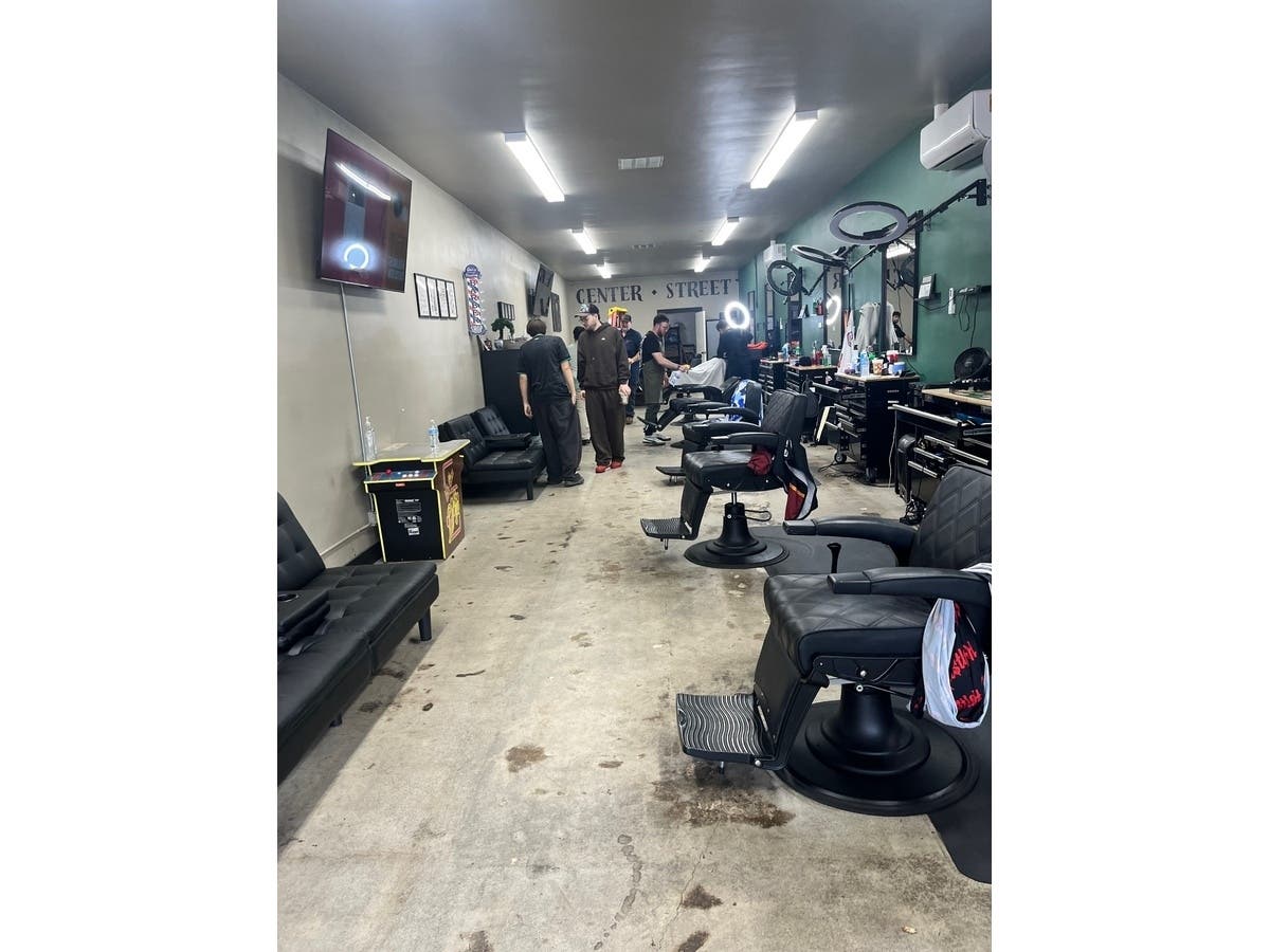 Healdsburg Barber Shop Builds Business Behind The Chair Through Relationships