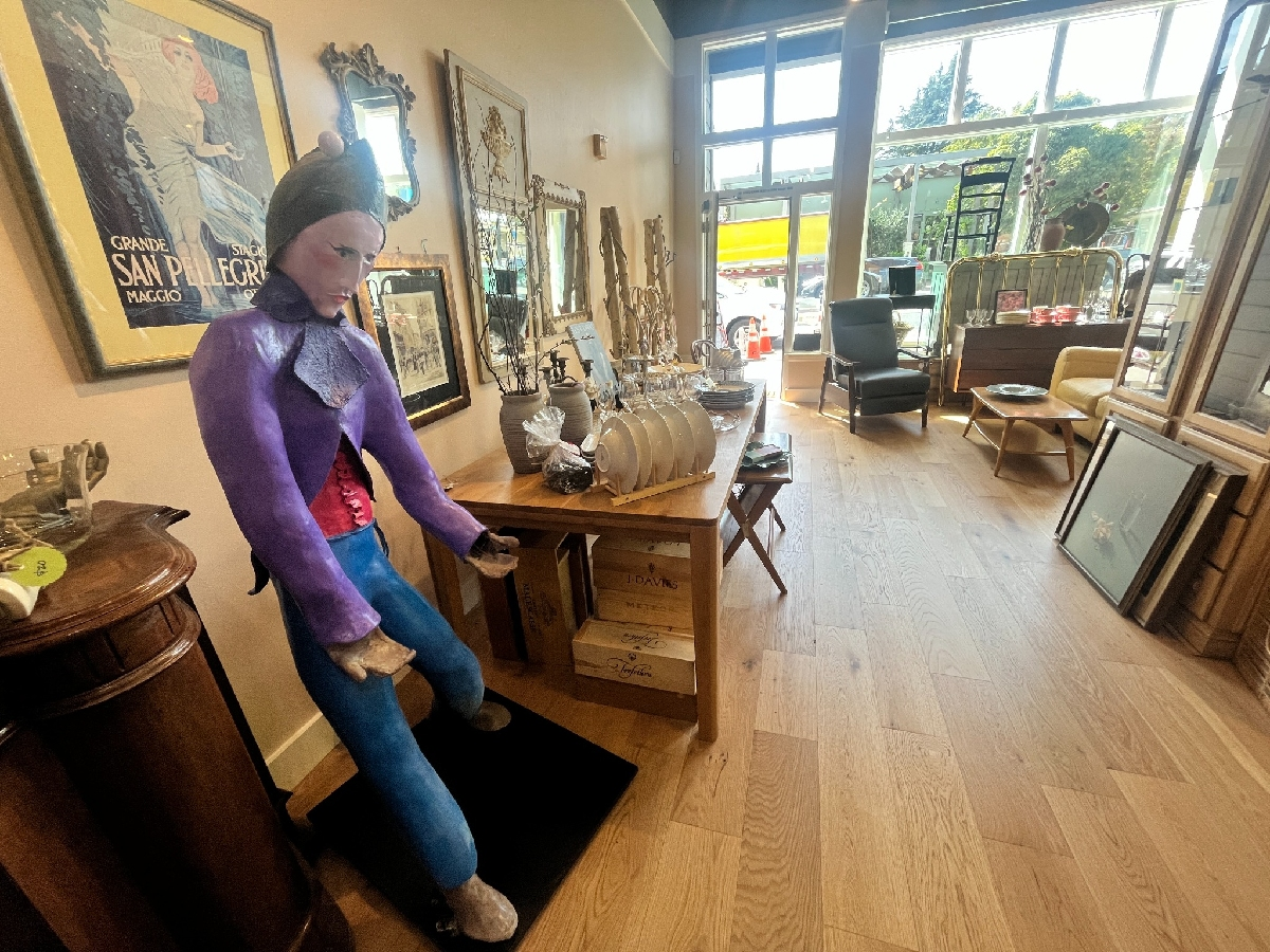 2 Women Rescue St. Helena Thrift Stores For Good Cause