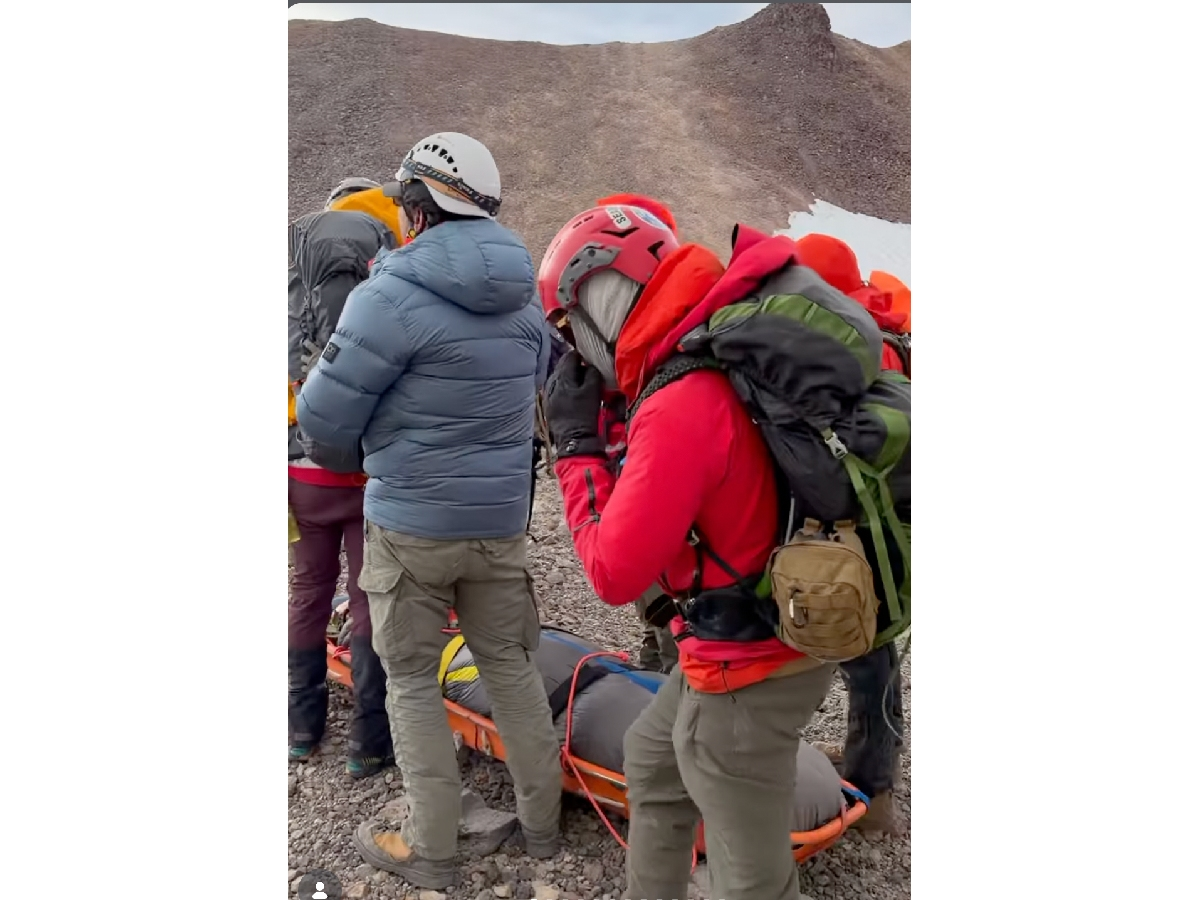 A brief break in the weather gave exhausted rescuers a chance to evacuate an injured climber from Mt. Shasta before another night on the mountain.