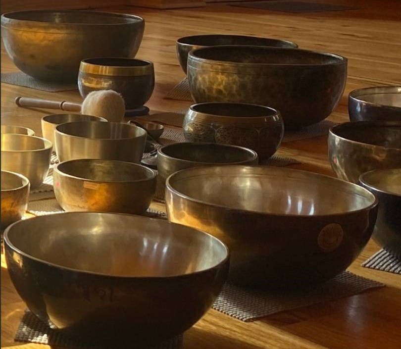 Sonic Sound Meditation with Himalayan Bowls