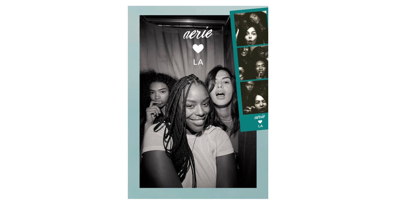 Aerie Real Moments Photo Booth Pop-Up – 7/11