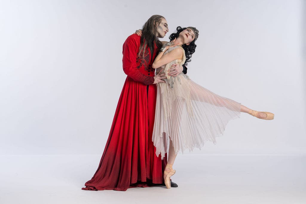 Pittsburgh Ballet Theatre's Dracula