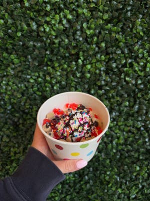 RedBerry Frozen Yogurt