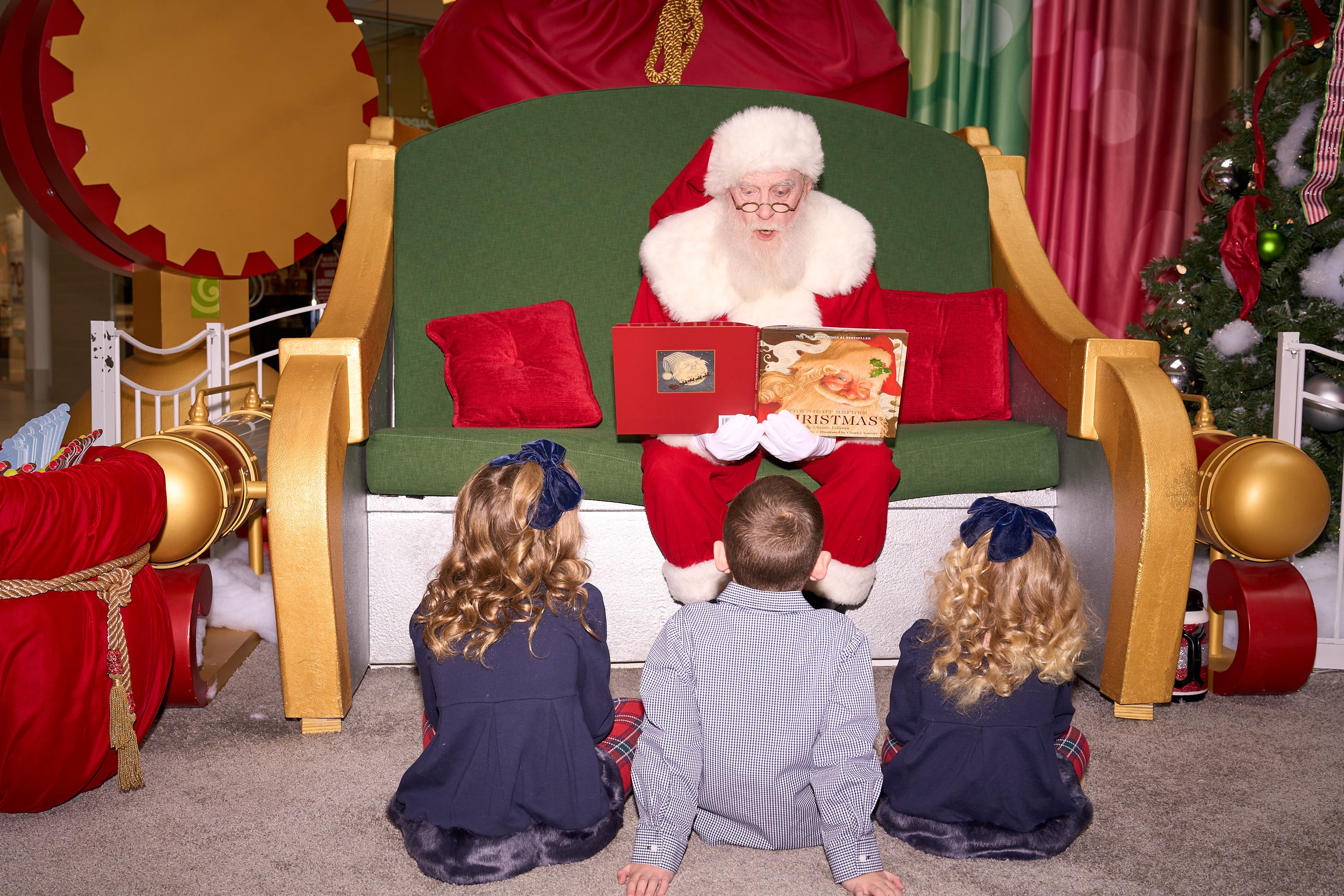 Santa Cares: Sensory Friendly Visits with Santa at Fashion Outlets of Chicago 