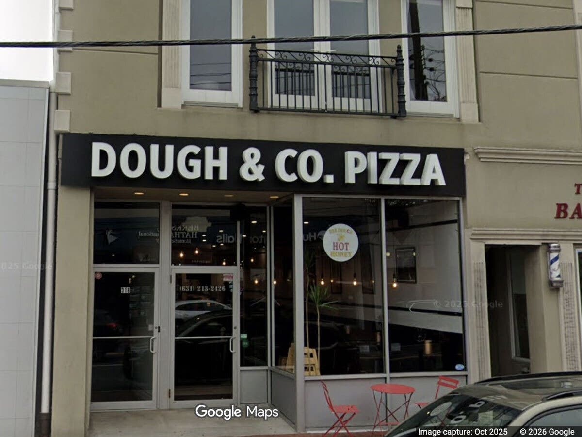The pizza spot is coming to Oyster Bay. 