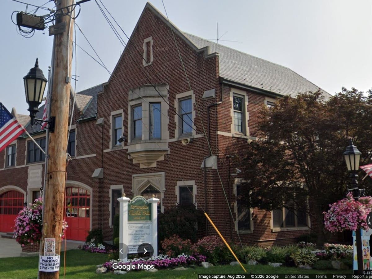 Farmingdale Village has approved security cameras.