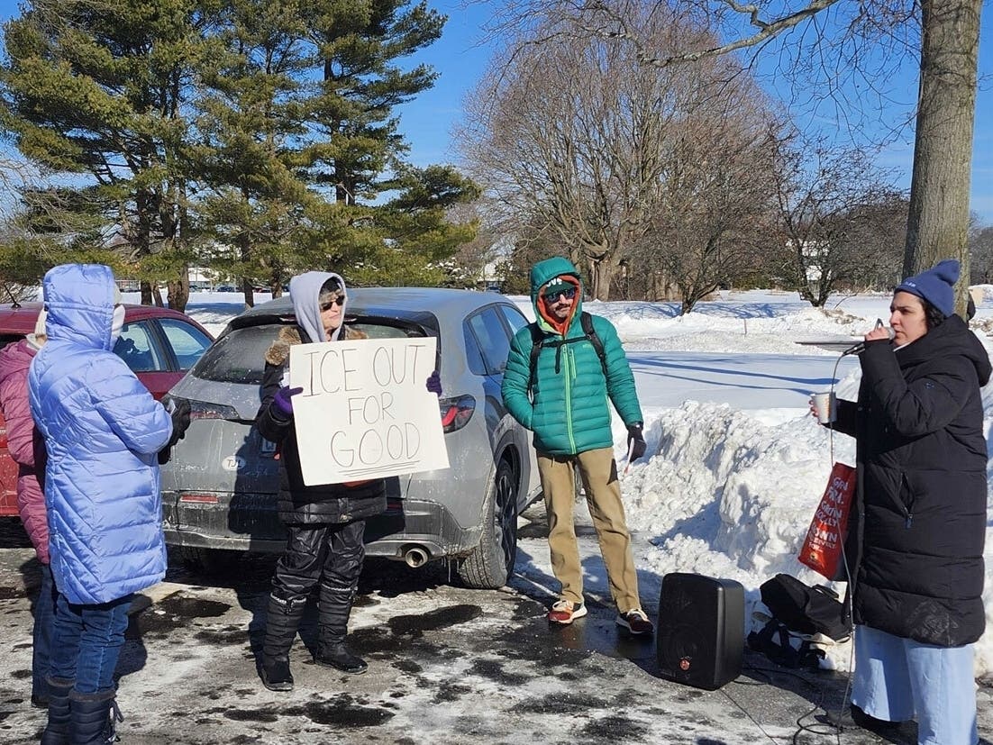 Melville Protest Targets ICE Funding As DHS Vote, Shutdown Deadline ...