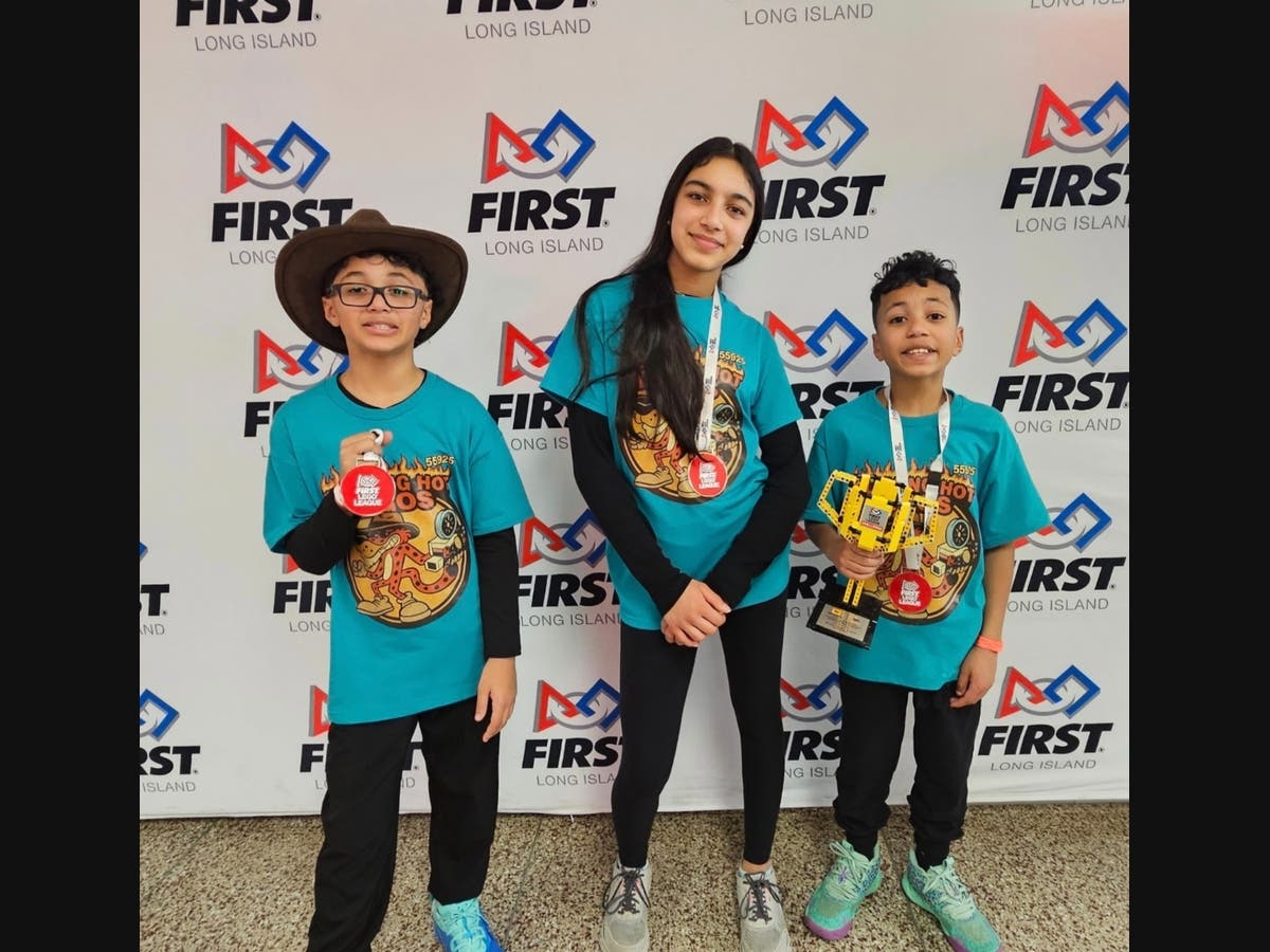 East Islip’s Flaming Hot Legos robotics team delivered a standout performance at the FIRST Long Island LEGO League Regional Championship Tournament, earning a national bid.
 