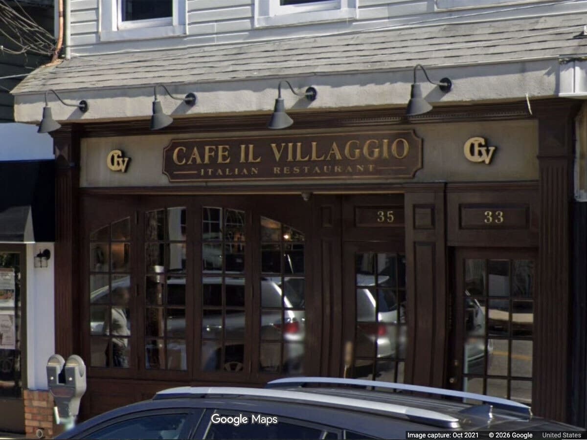 Café Il Villaggio in Babylon Village announced it will close after 31 years in business, with its final day set for April 24.