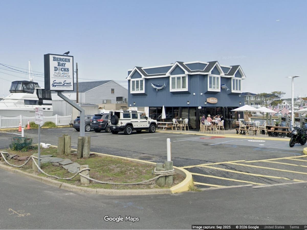 South Swell, a popular waterfront restaurant in West Babylon known for live music and community gatherings, announced it will not reopen this summer due to a licensing issue.