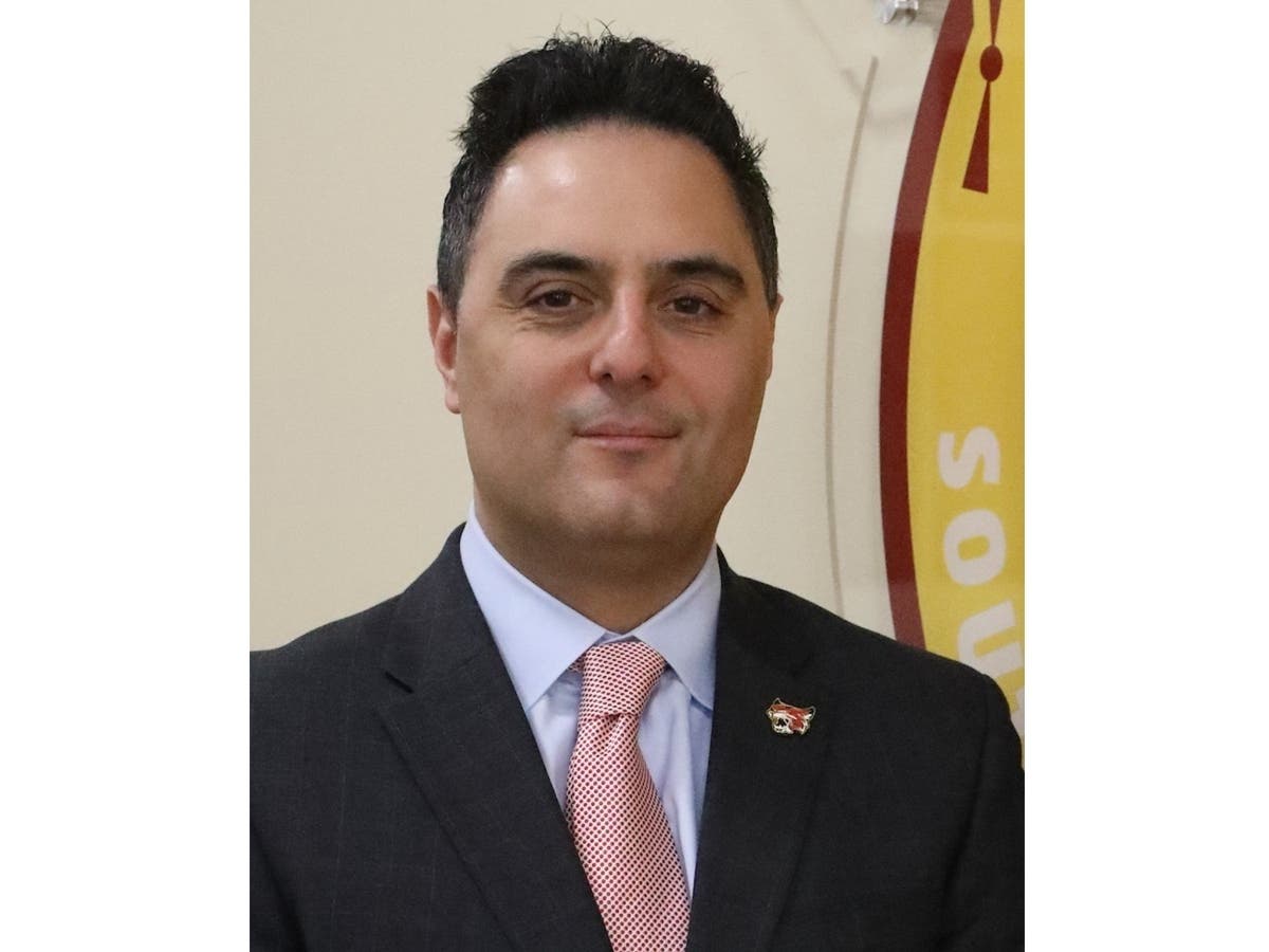 South Huntington Board of Education President Nicholas Ciappetta, a Walt Whitman High School graduate, has been named the 2026 Friend of Education by SAANYS.