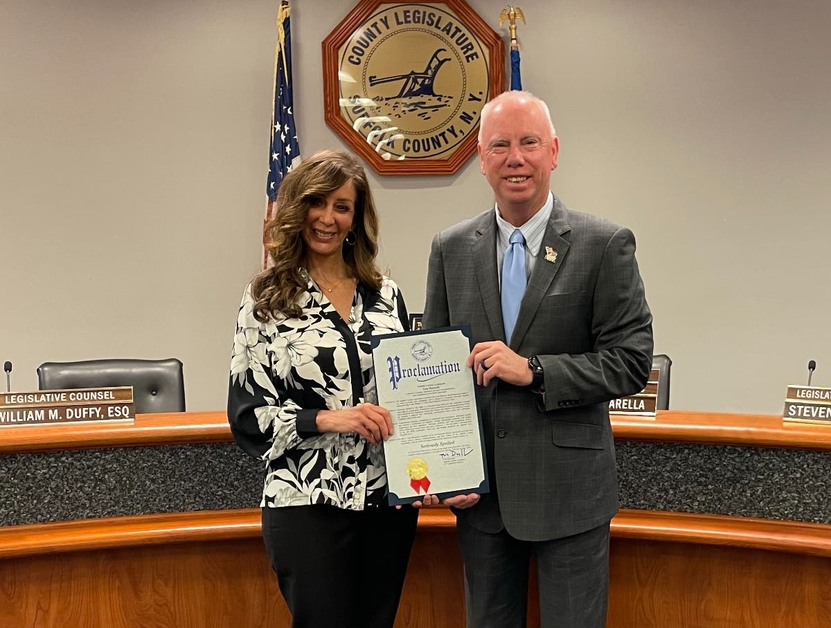 Suffolk County Legislator Tom Donnelly presented a County Proclamation to Karen Pedra,
owner of Seriously Spoiled Salon and Spa in Dix Hills, as his Small Business Honoree for
2026 before the May 12 General Meeting of the Legislature in Riverhead.