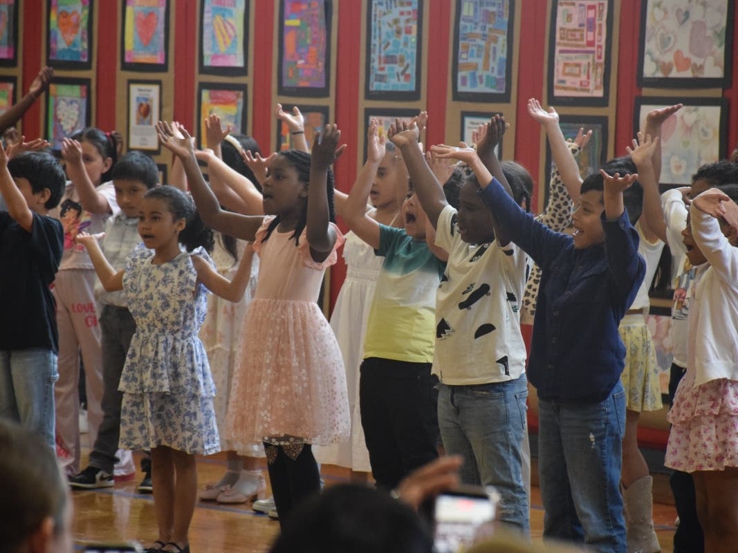 Northwest Elementary School in Amityville held its annual Spring Concert and Art Show in the school’s gymnasium from May 13-14.