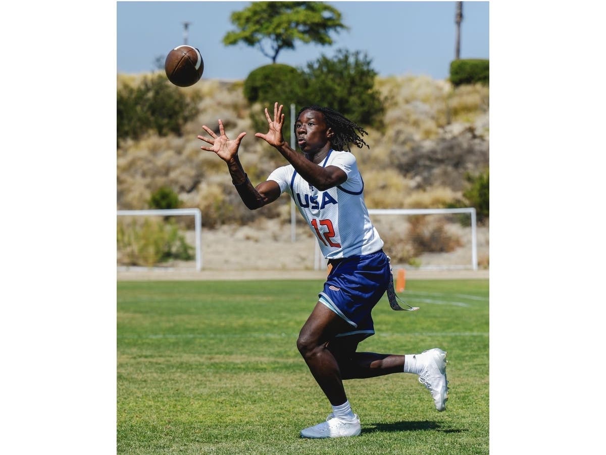 Suffolk County Team Of The Week: Deer Park Flag Football Star Goes National
