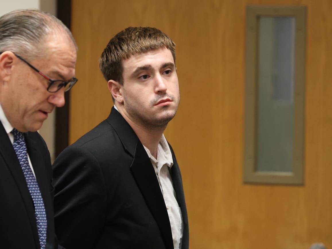 Thomas Lobianco appears in court Wednesday alongside his attorney, Robert Macedonio, during his arraignment on a 19-count indictment stemming from the deadly Aug. 10 Nesconset crash.