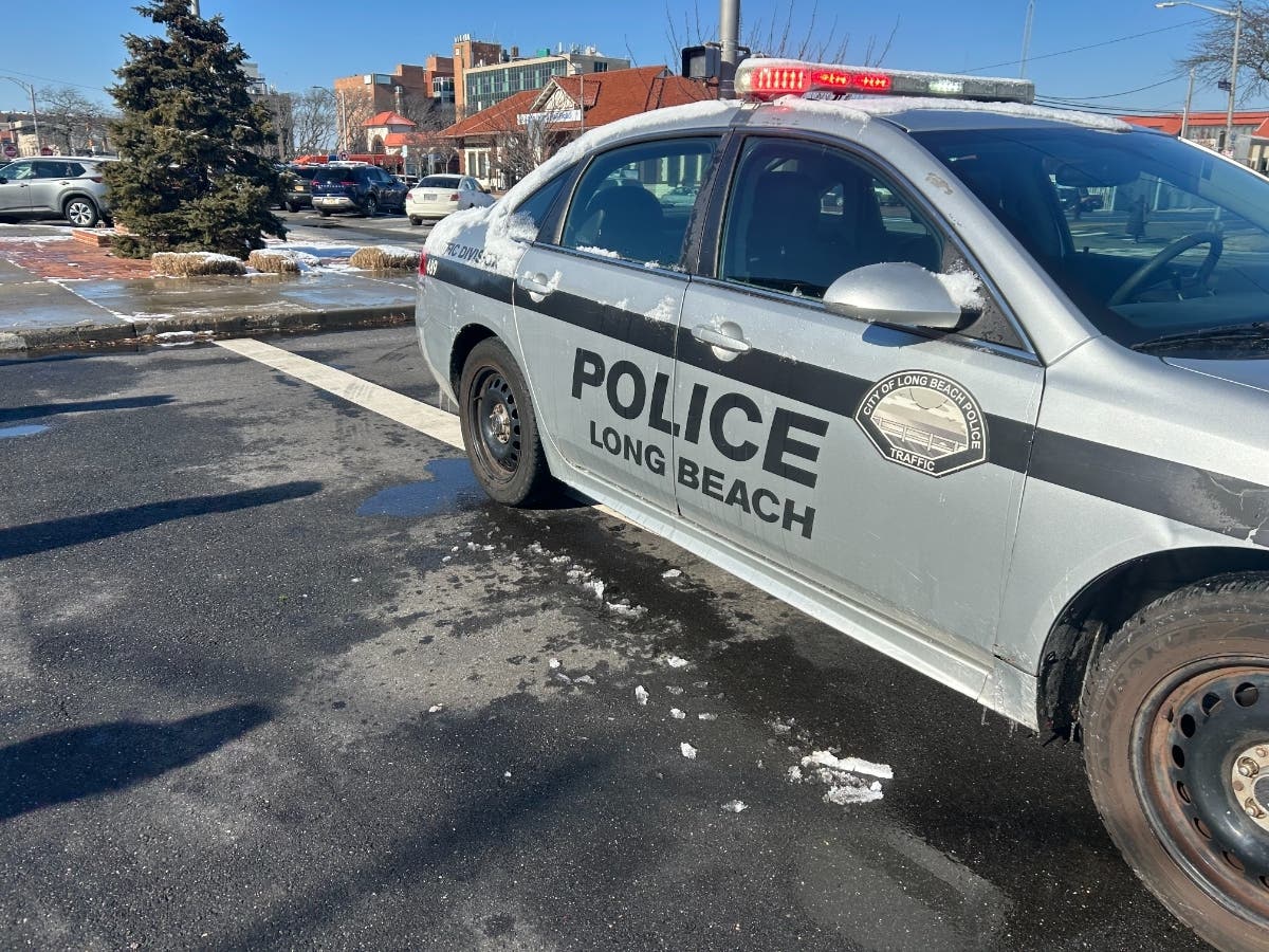 The police department listed three arrests on this week's report. 