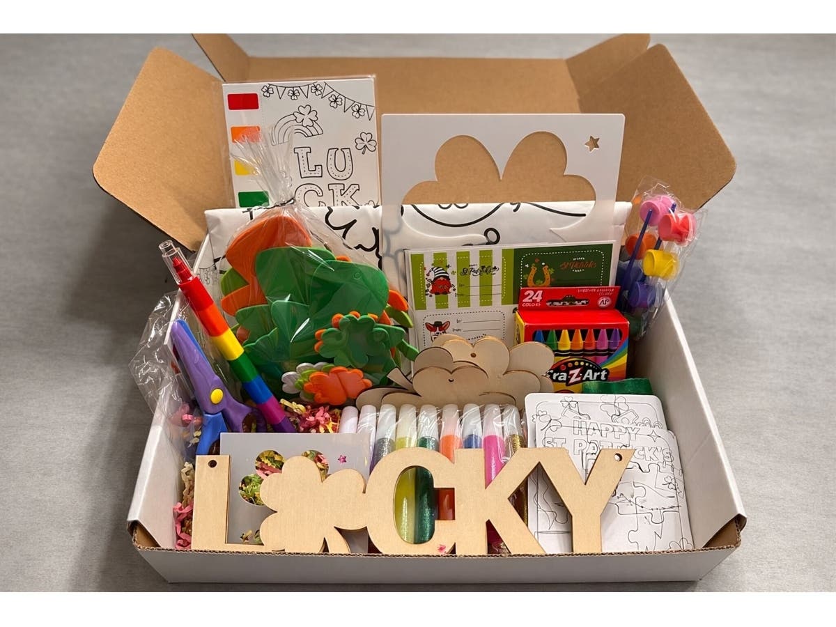 WonderMom Box launched earlier this year, delivering ready-to-make craft boxes like this one, shipped out for St. Patrick's Day. 